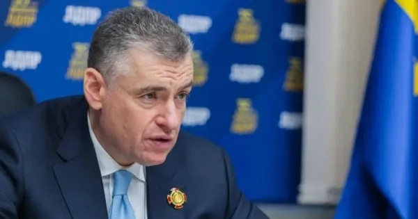 Слуцкий назвал «издевательством» идею усложнить ЕГЭ